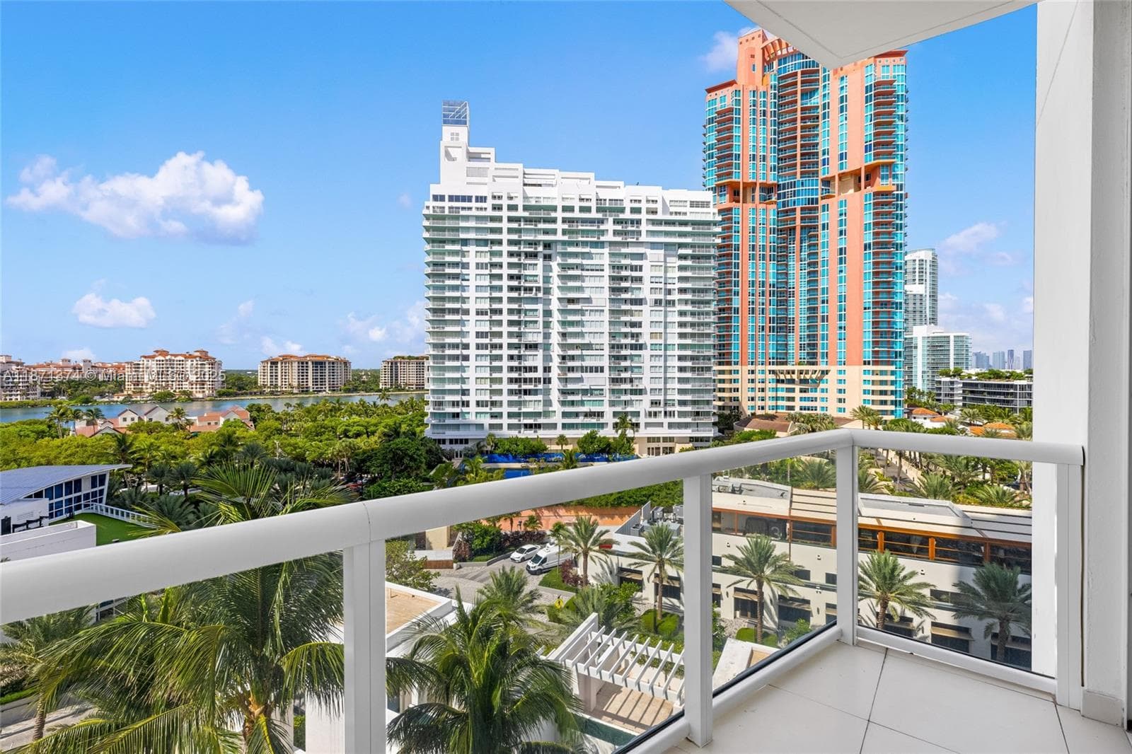 A11871374 — Miami Beach — 25