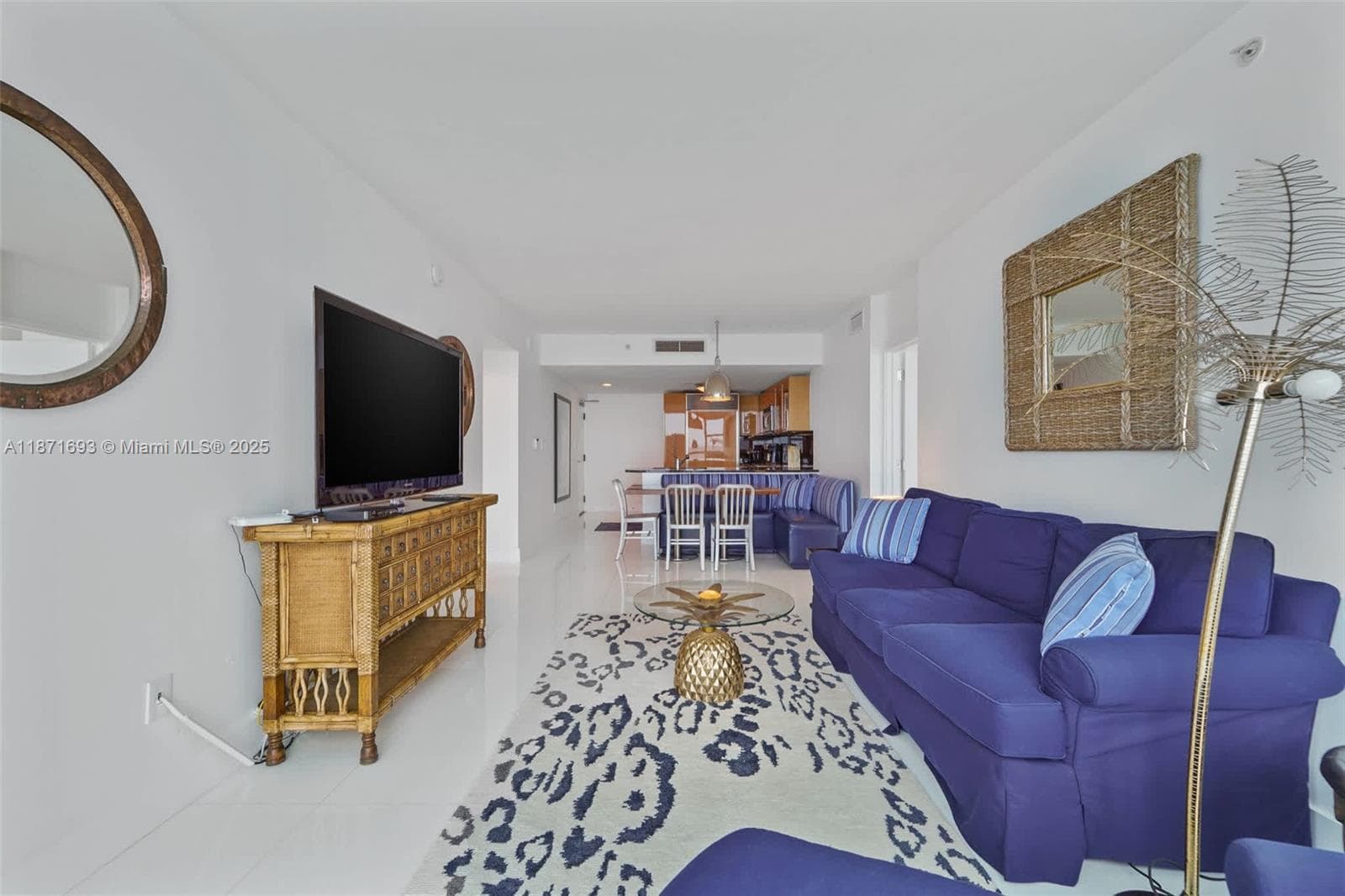 A11871693 — Miami Beach — 16