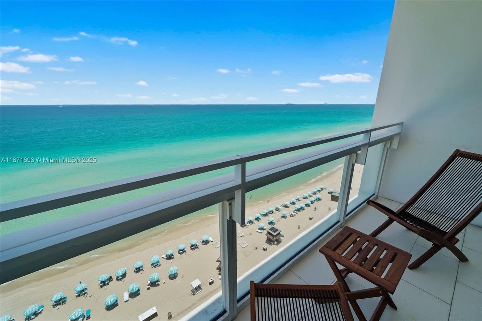 A11871693 — Miami Beach
