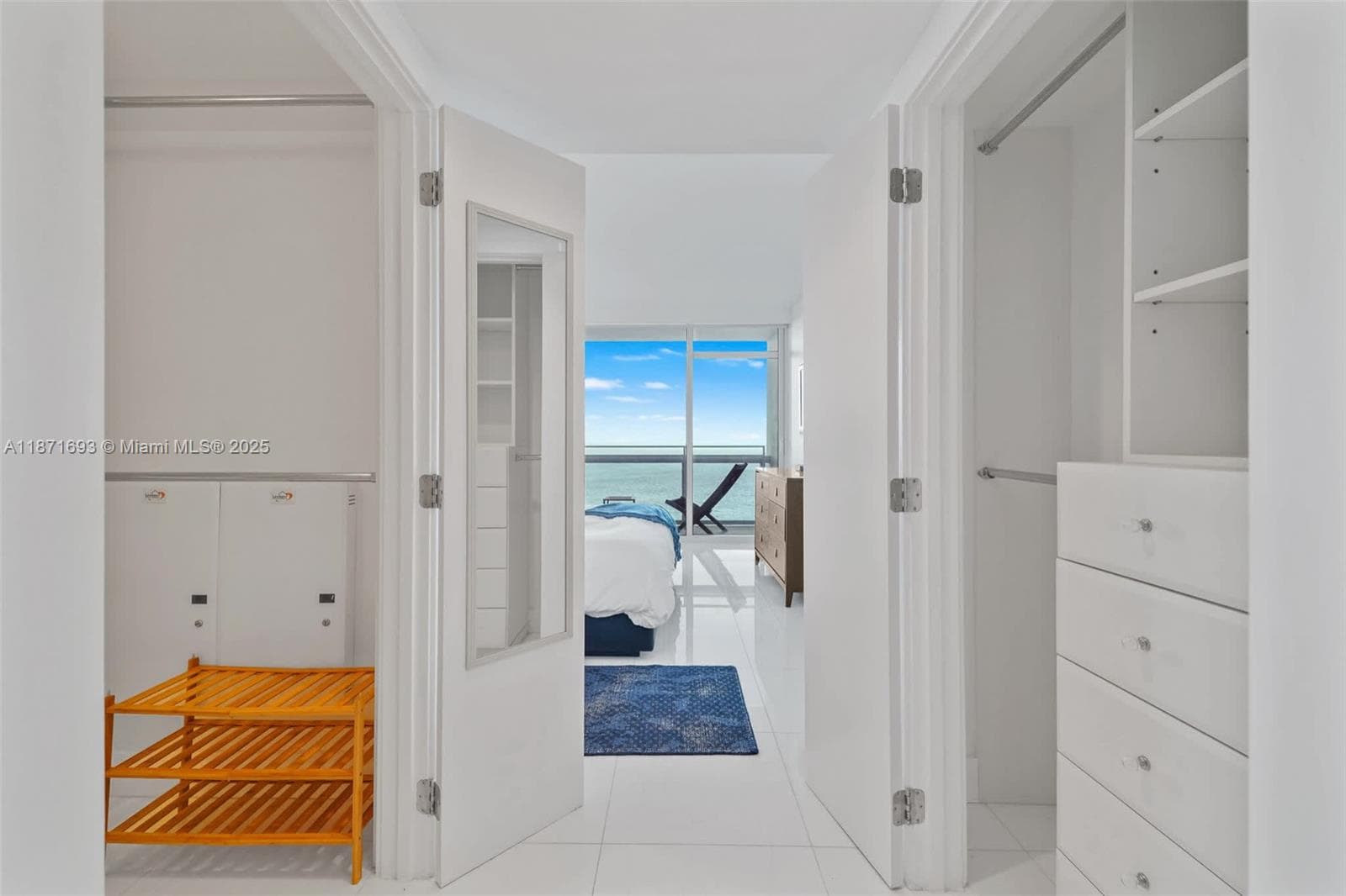 A11871693 — Miami Beach — 20