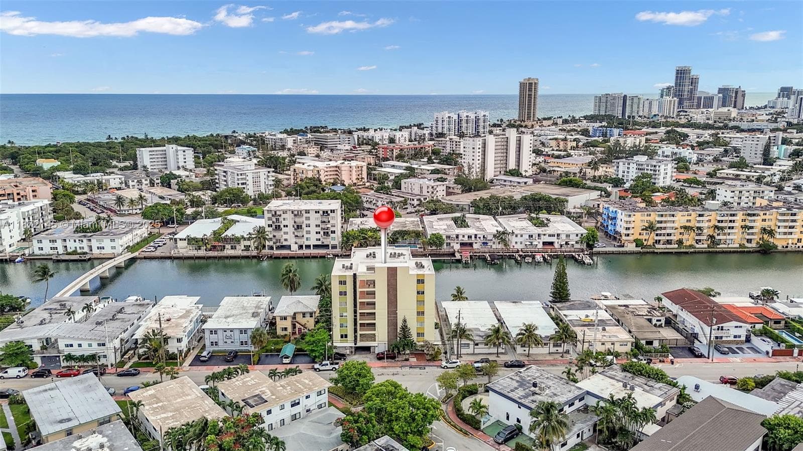 A11872145 — Miami Beach — 32