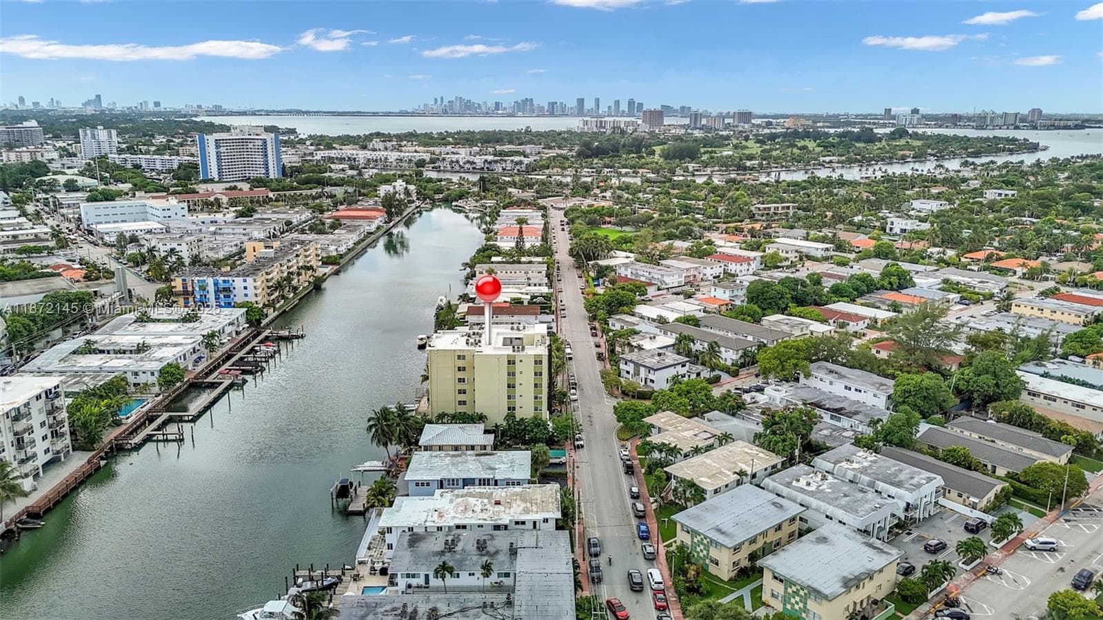 A11872145 — Miami Beach — 28