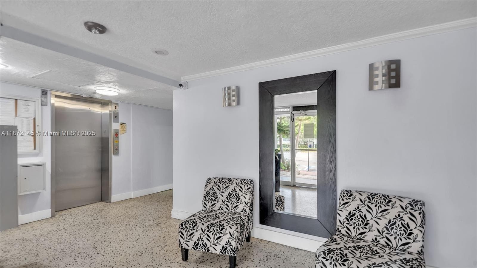 A11872145 — Miami Beach — 20