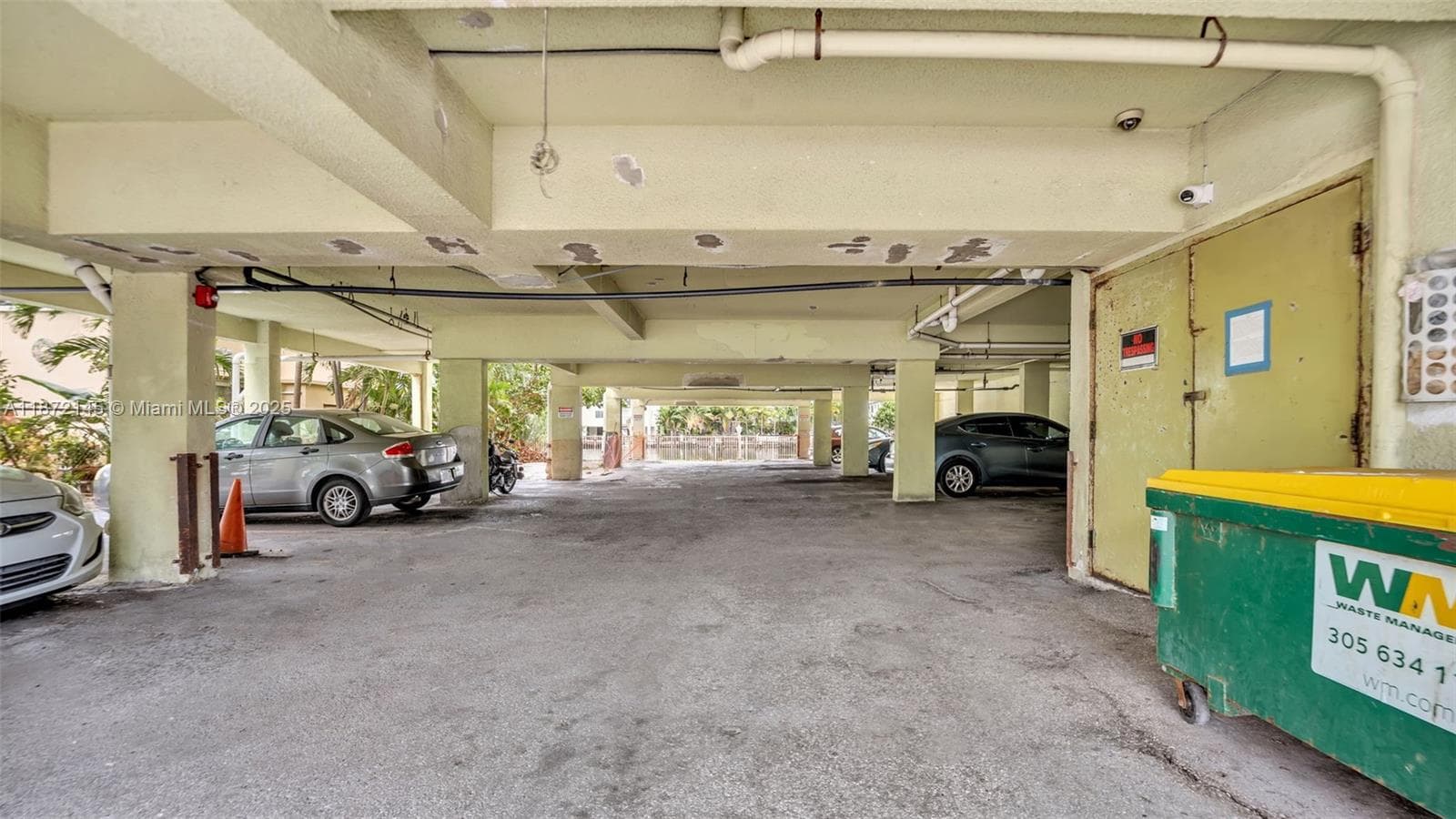 A11872145 — Miami Beach — 25