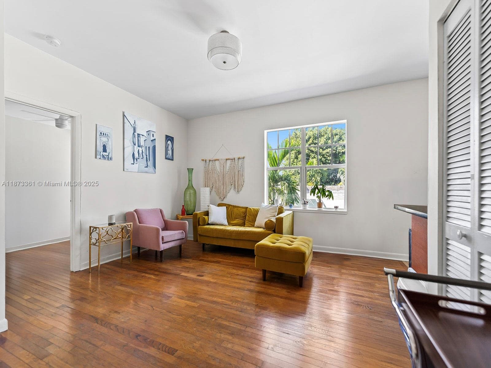 A11873361 — Miami Beach — 12