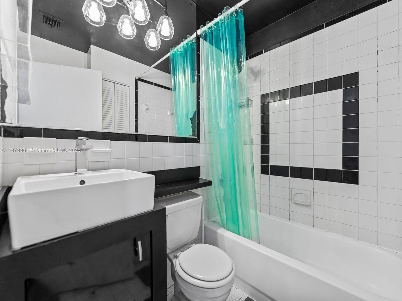 A11873361 — Miami Beach — 11