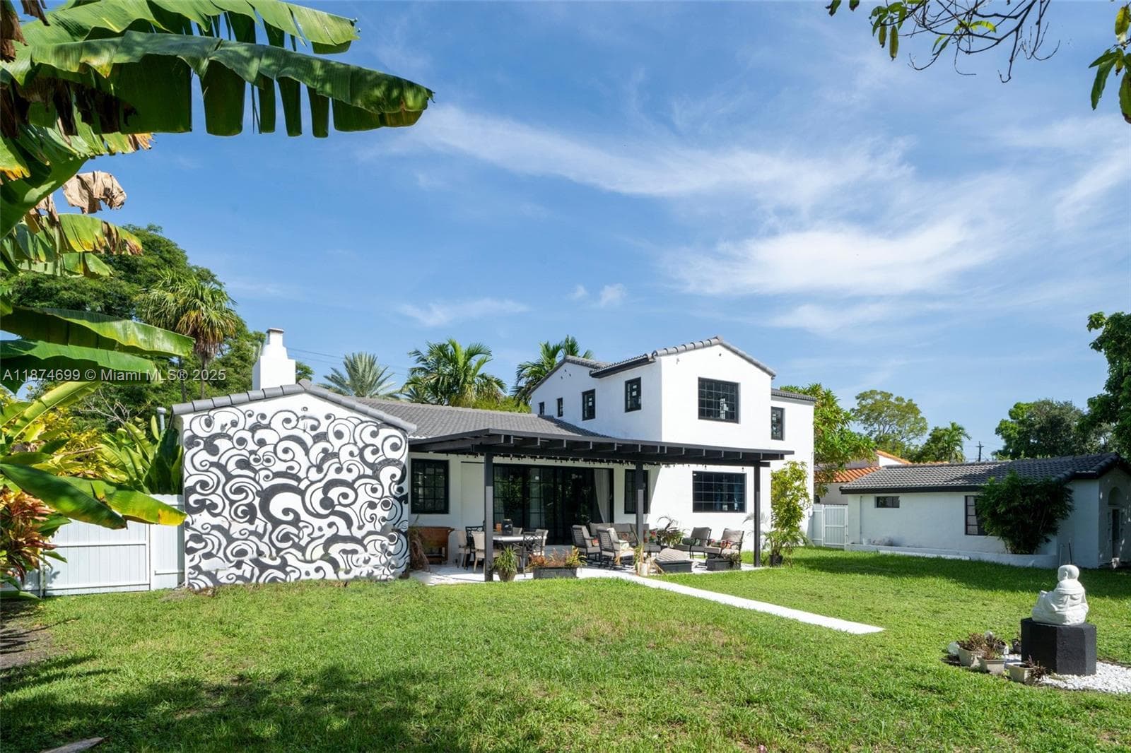 A11874699 — Miami Beach — 37