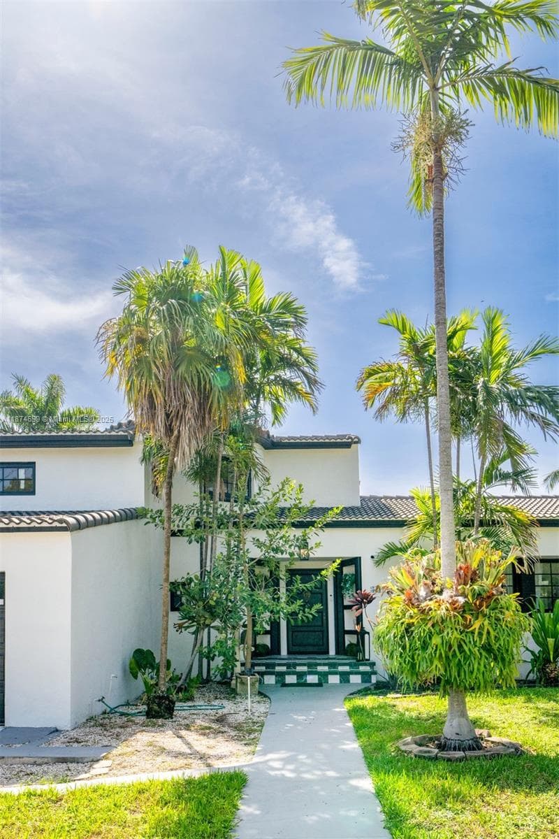 A11874699 — Miami Beach — 39