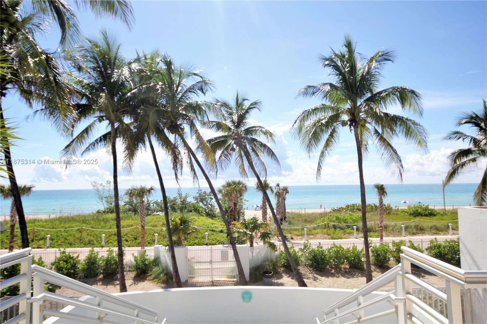 A11875314 — Miami Beach — 45