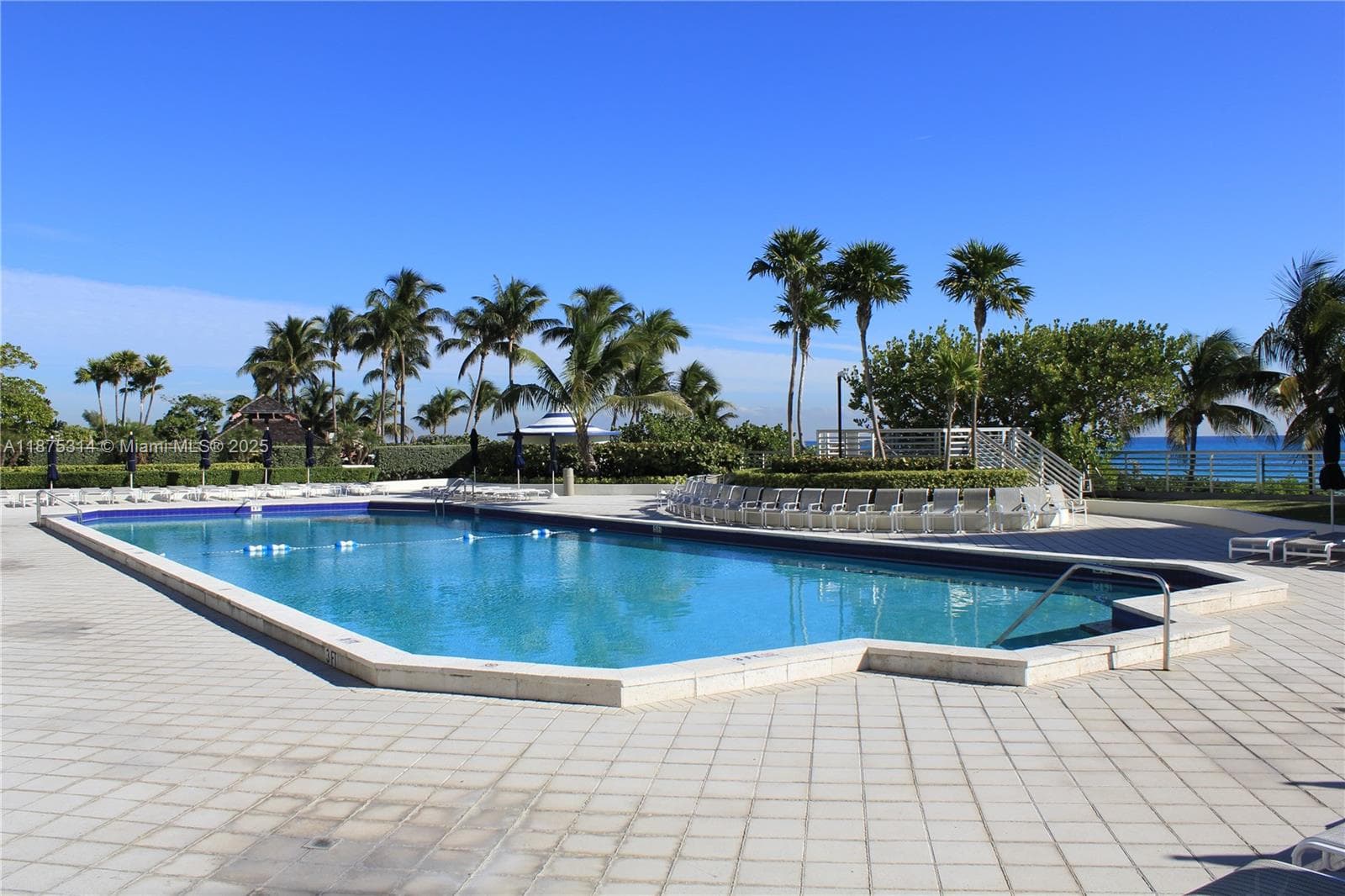 A11875314 — Miami Beach — 39