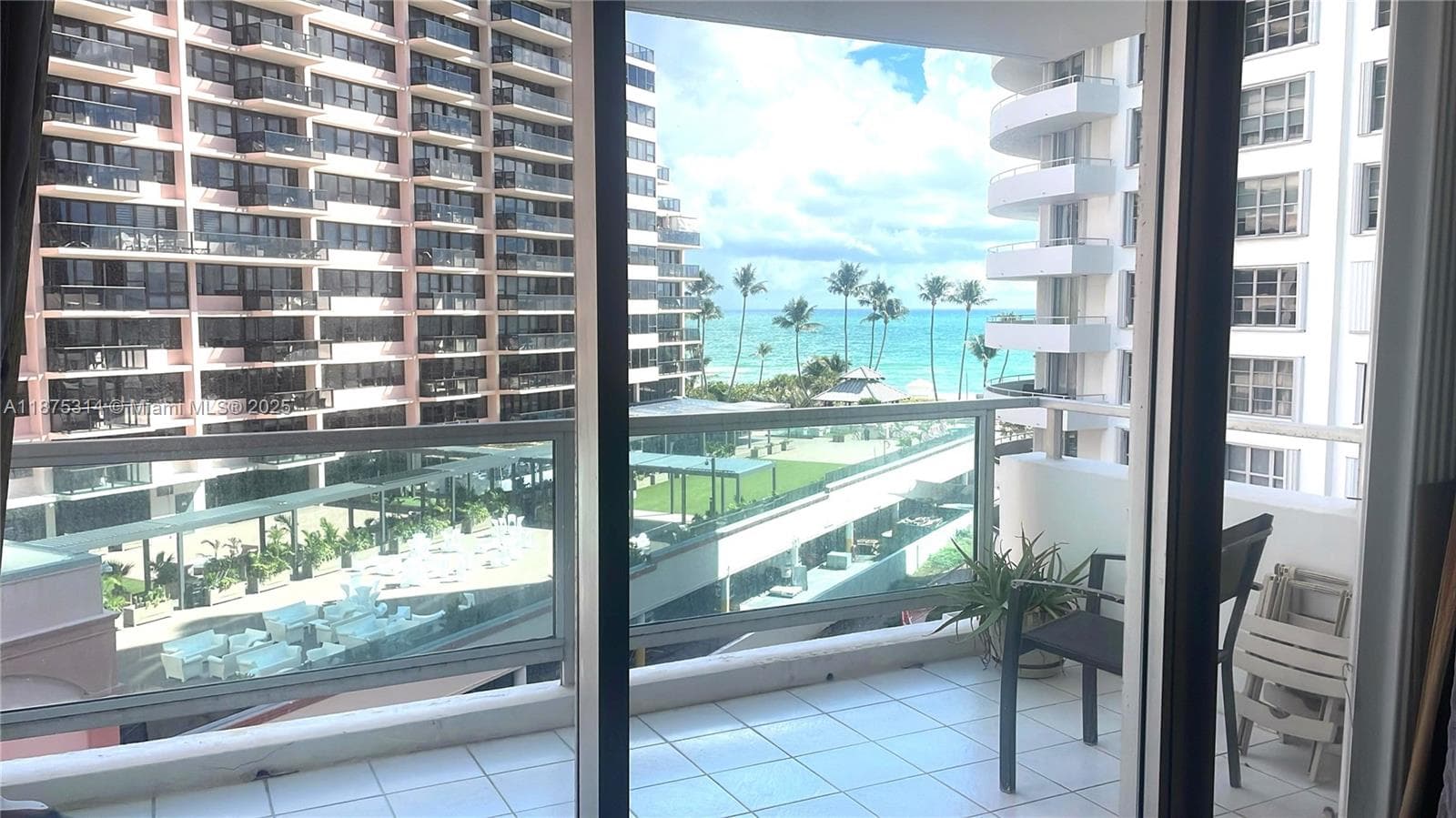 A11875314 — Miami Beach — 4