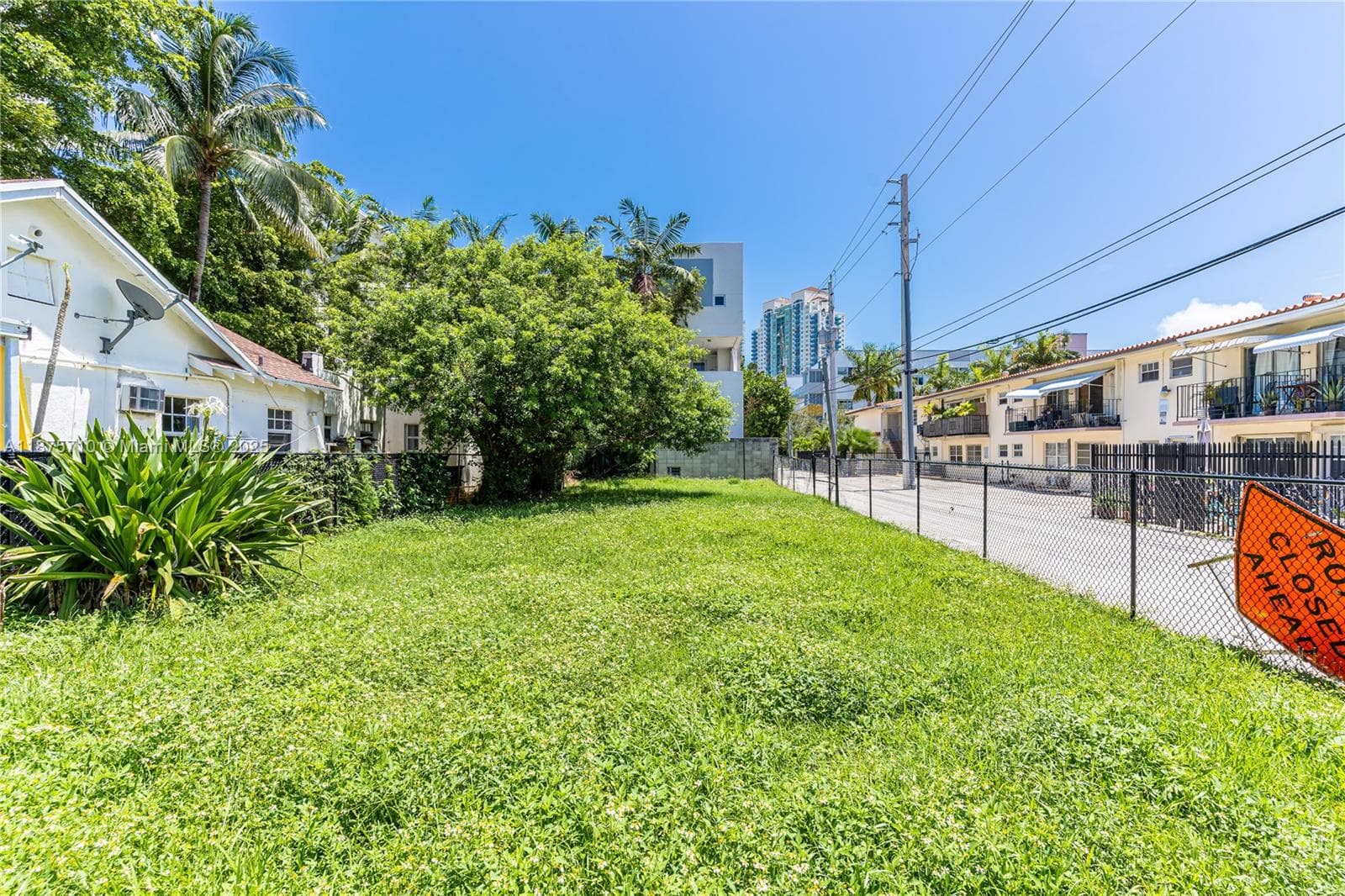 A11875710 — Miami Beach — 2