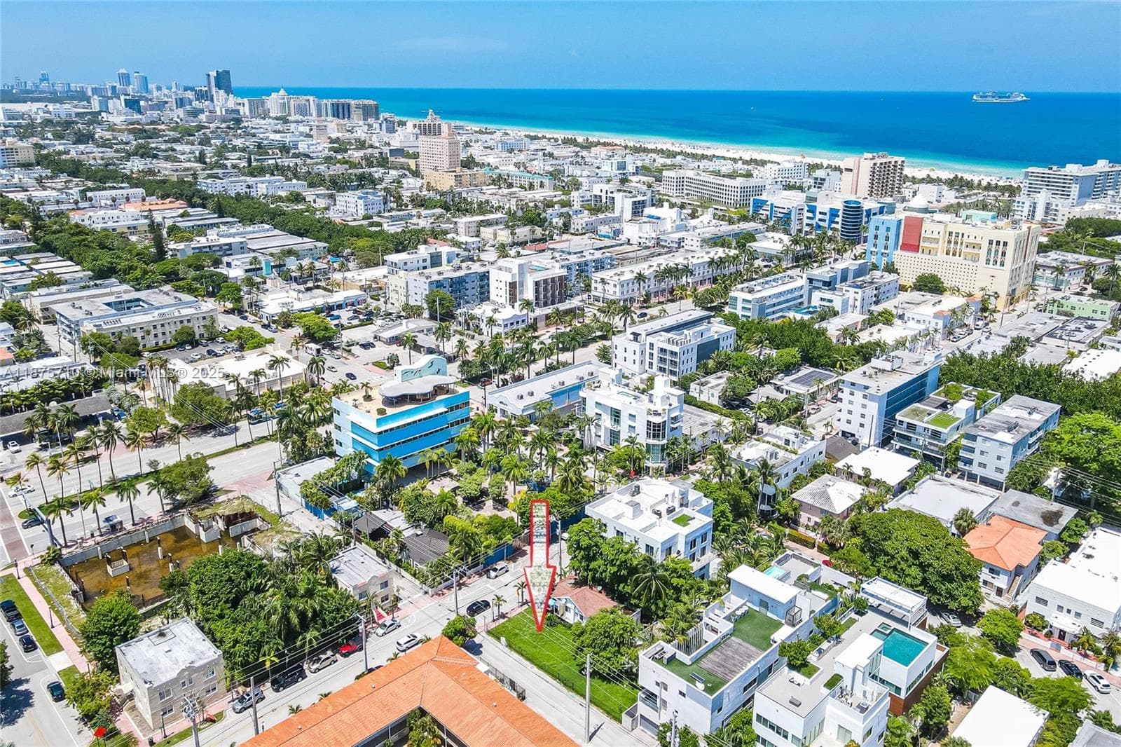 A11875710 — Miami Beach — 9
