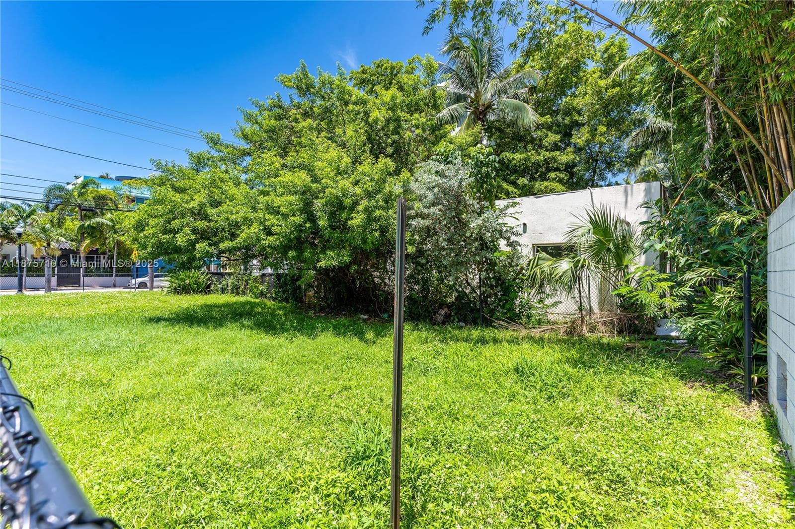 A11875710 — Miami Beach — 4
