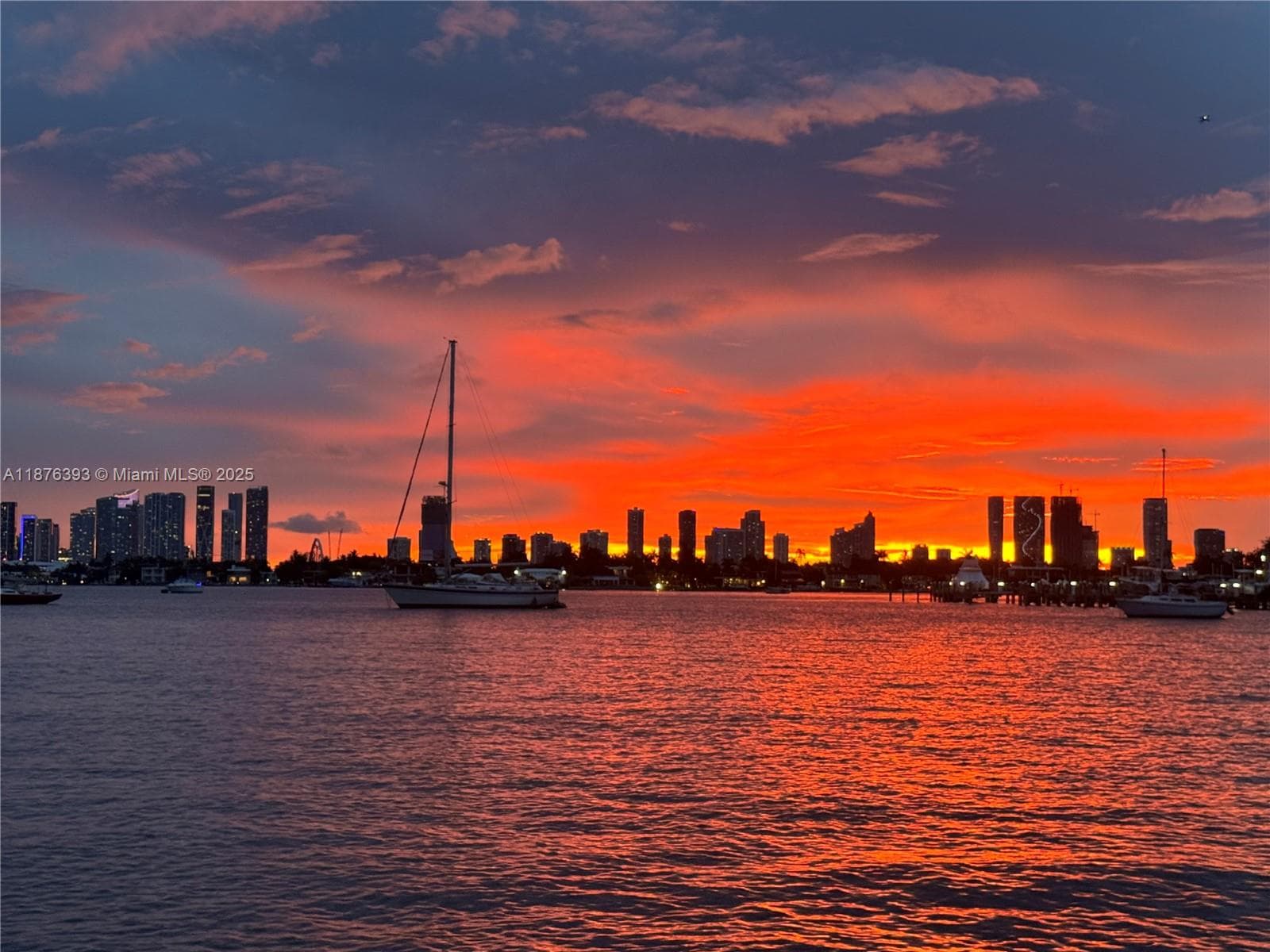 A11876393 — Miami Beach — 2