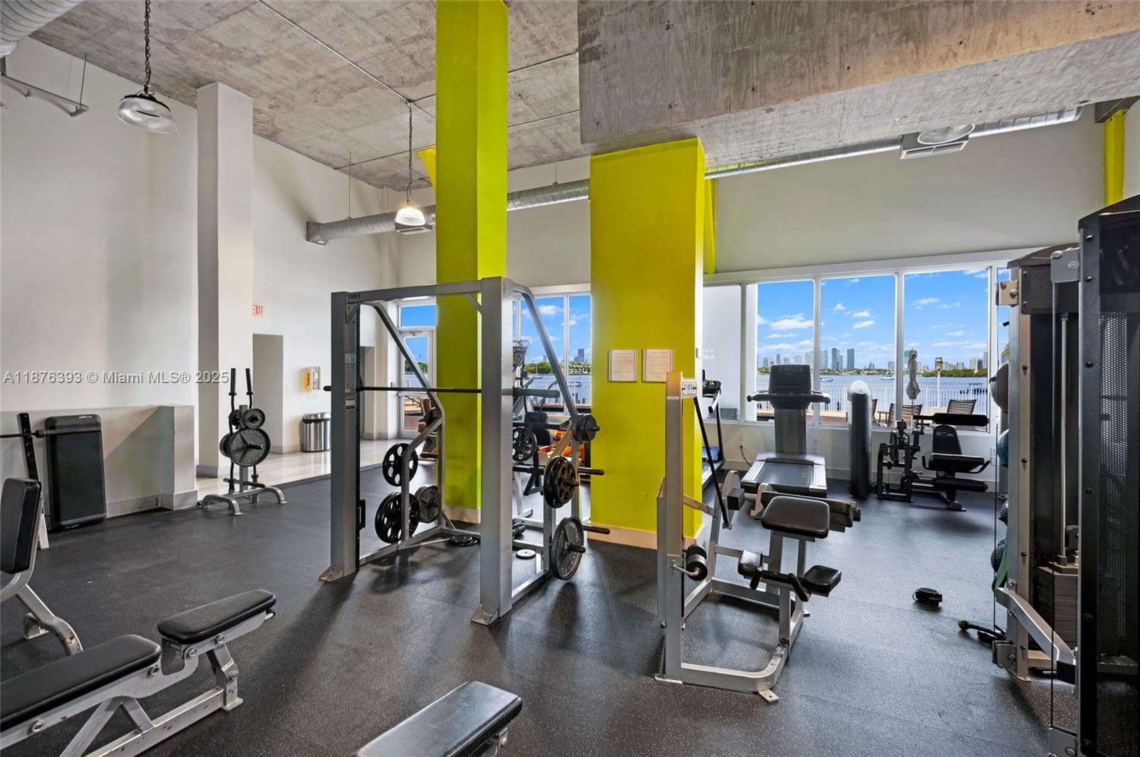A11876393 — Miami Beach — 26