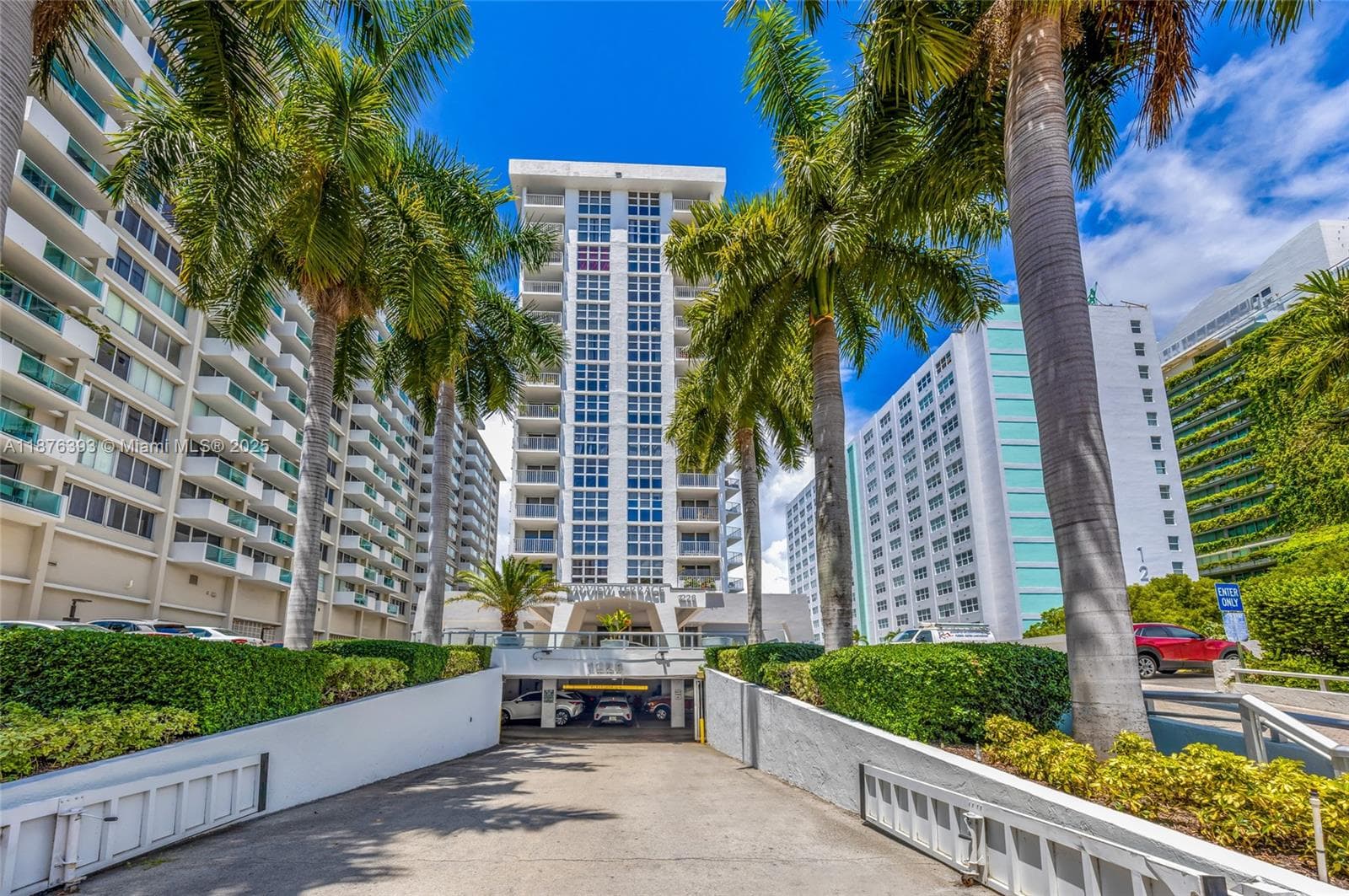 A11876393 — Miami Beach — 15