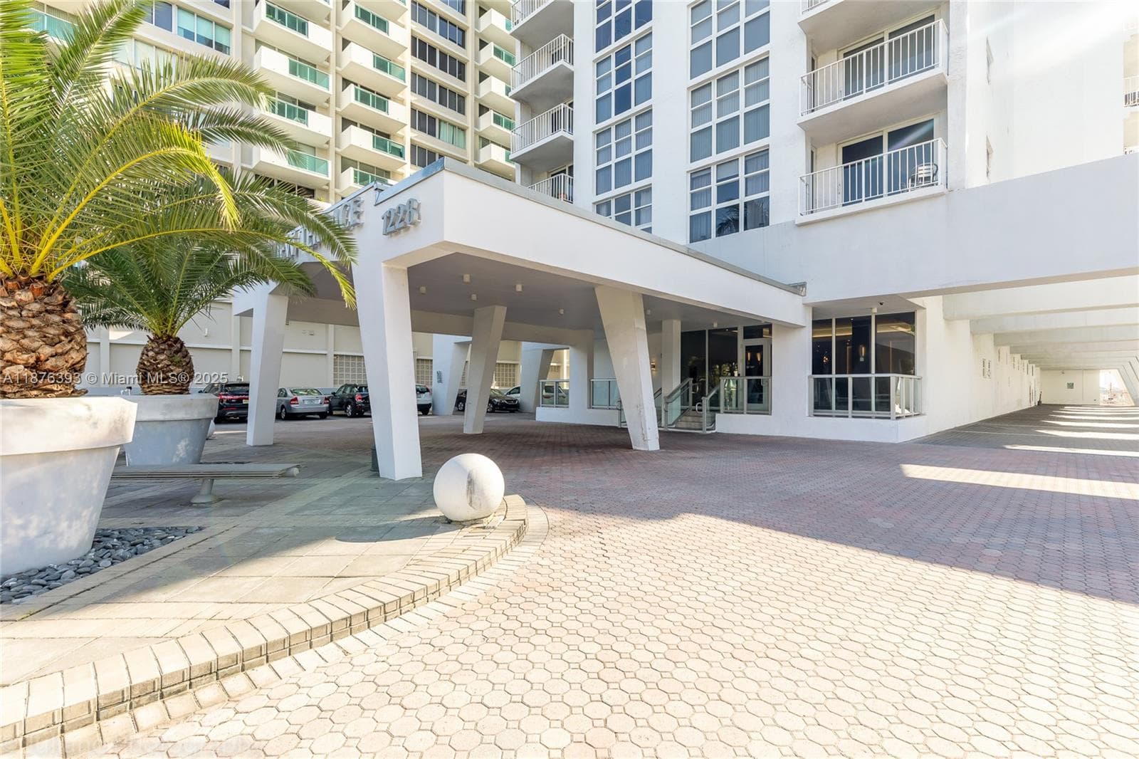 A11876393 — Miami Beach — 29