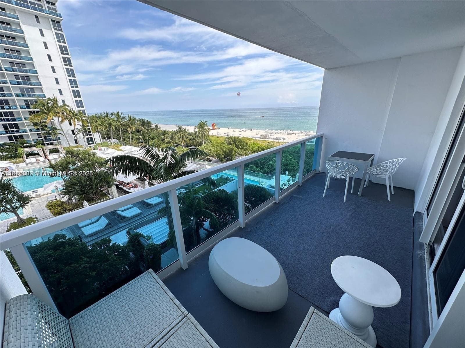 A11877000 — Miami Beach — 7