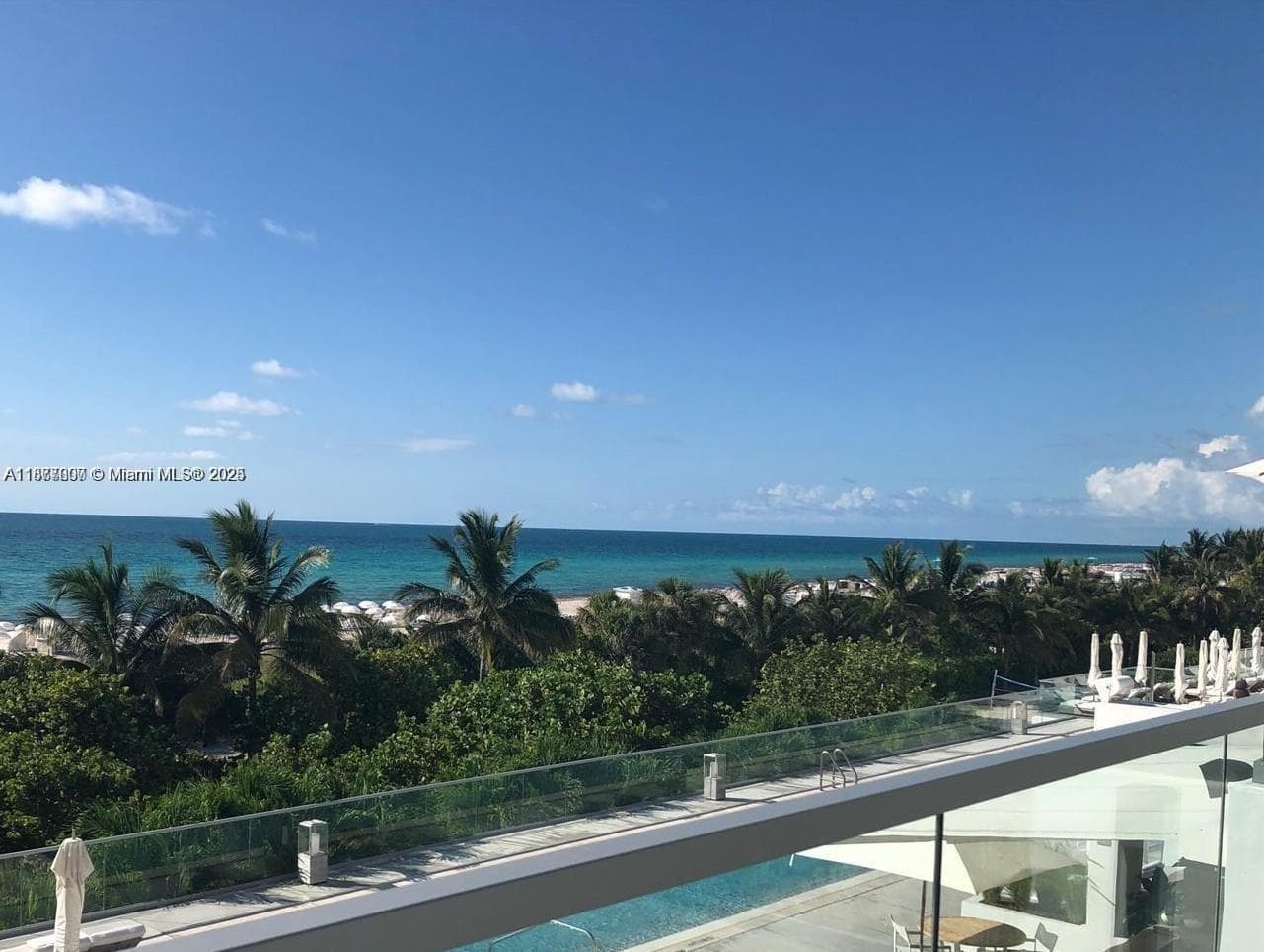A11877000 — Miami Beach — 32