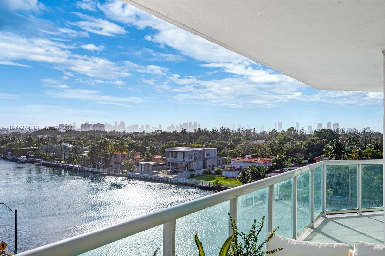 A11877274 — Miami Beach — 2