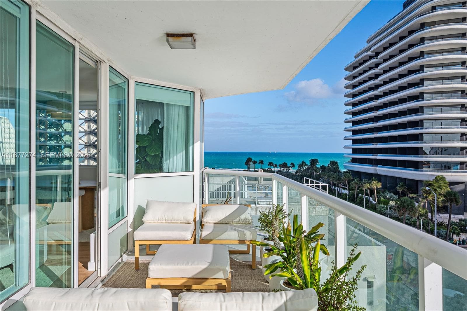 A11877274 — Miami Beach — 34