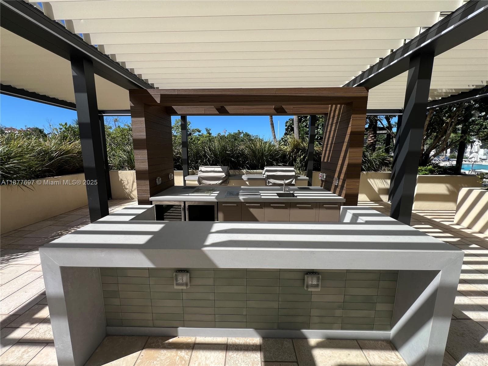 A11877697 — Miami Beach — 36