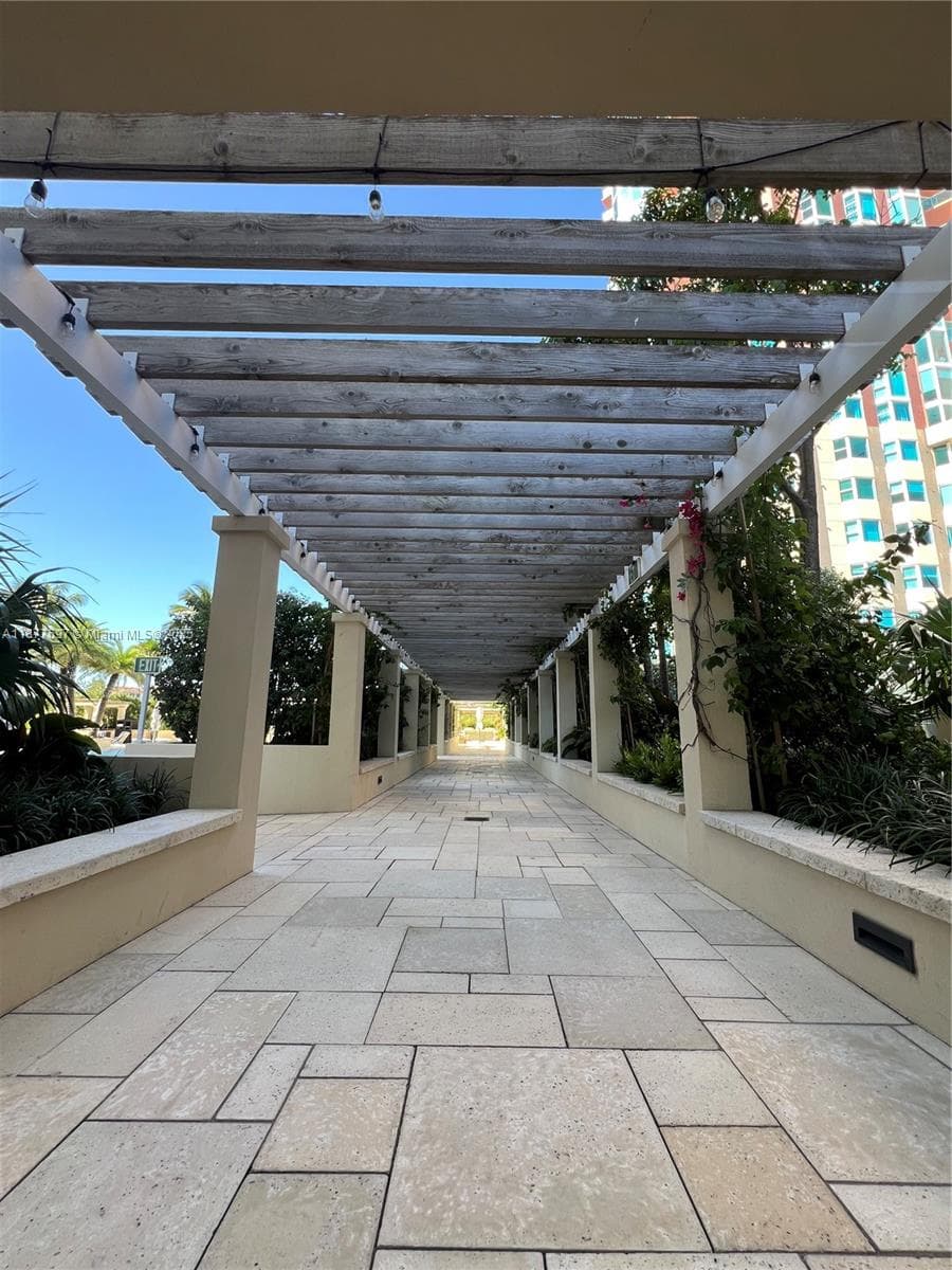 A11877697 — Miami Beach — 61