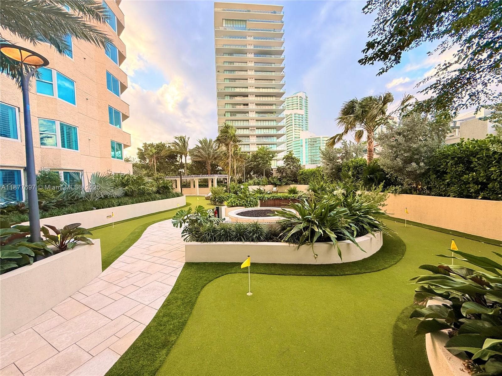 A11877697 — Miami Beach — 45