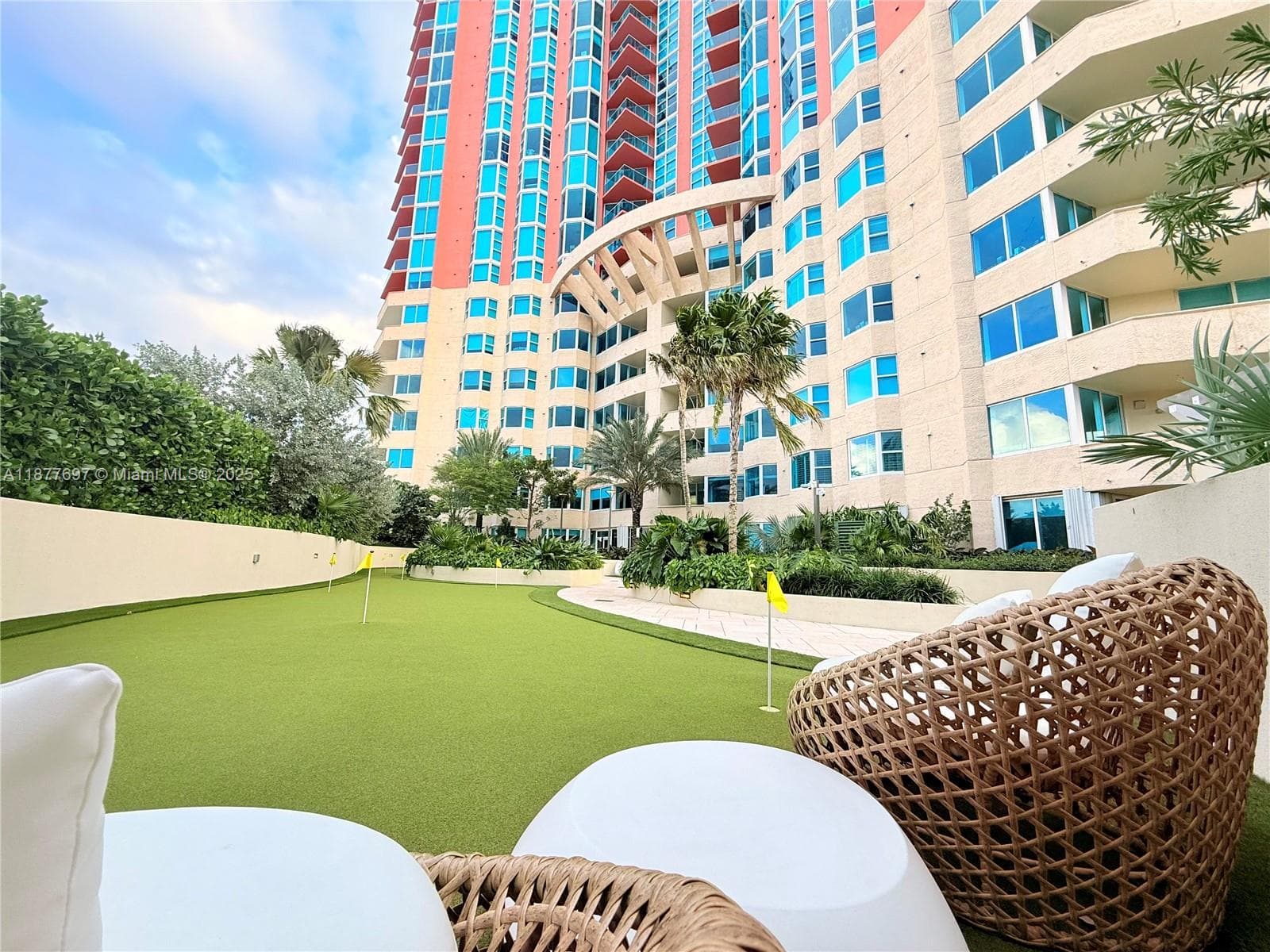 A11877697 — Miami Beach — 50