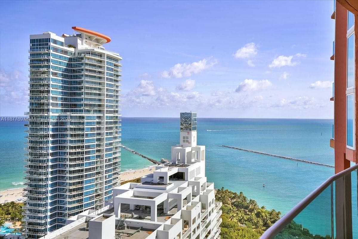 A11877697 — Miami Beach — 11