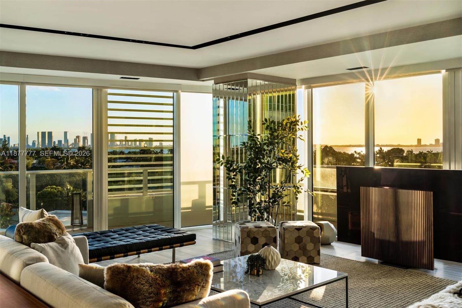 A11877777 — Miami Beach — 3