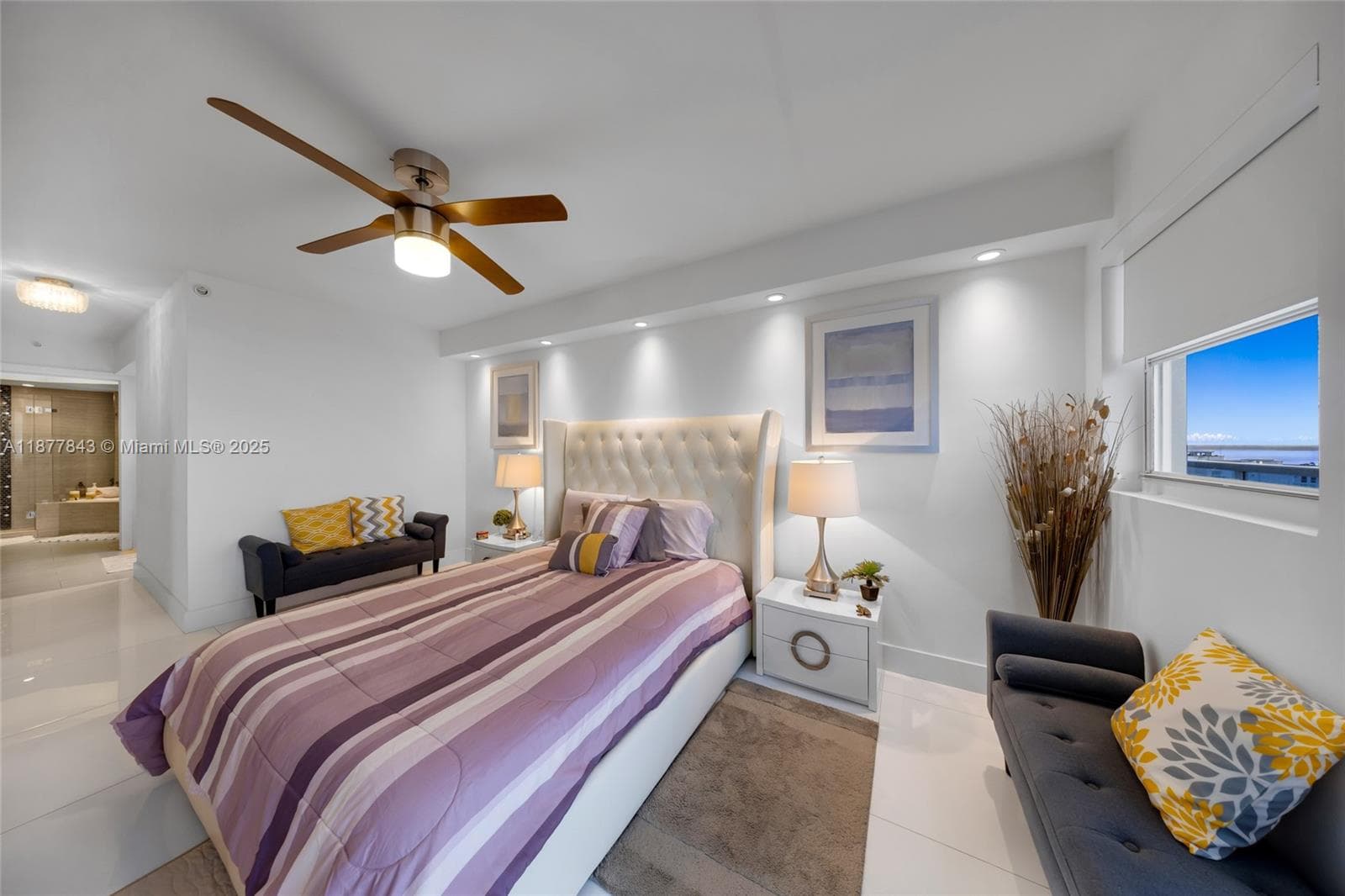 A11877843 — Miami Beach — 17