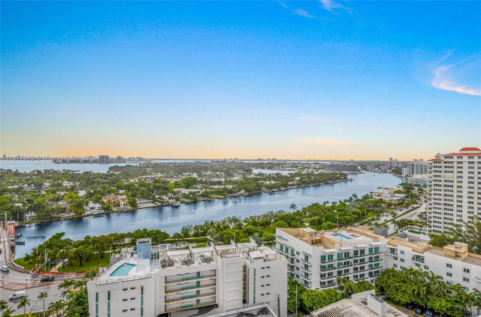 A11877843 — Miami Beach — 26