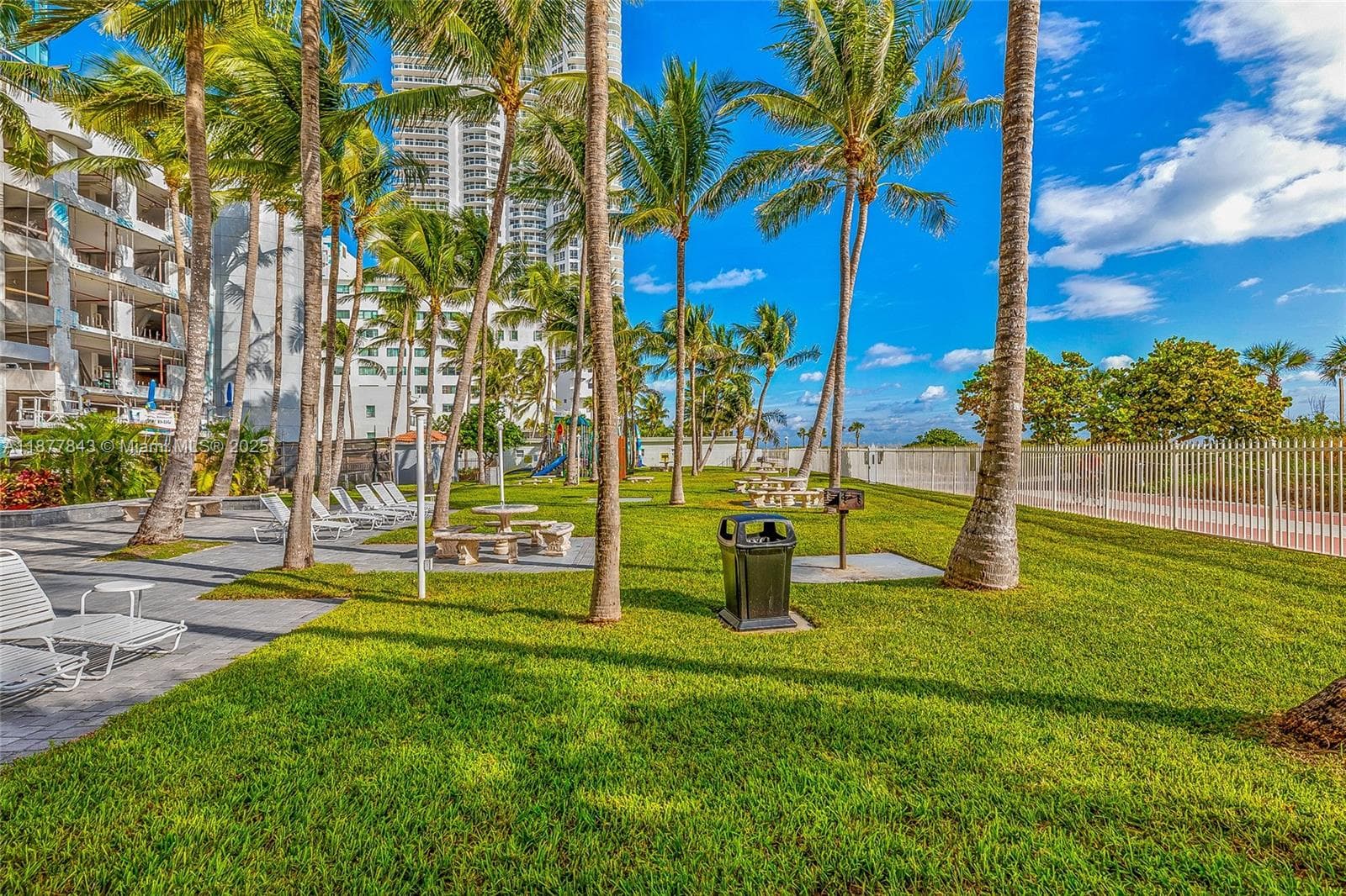 A11877843 — Miami Beach — 34