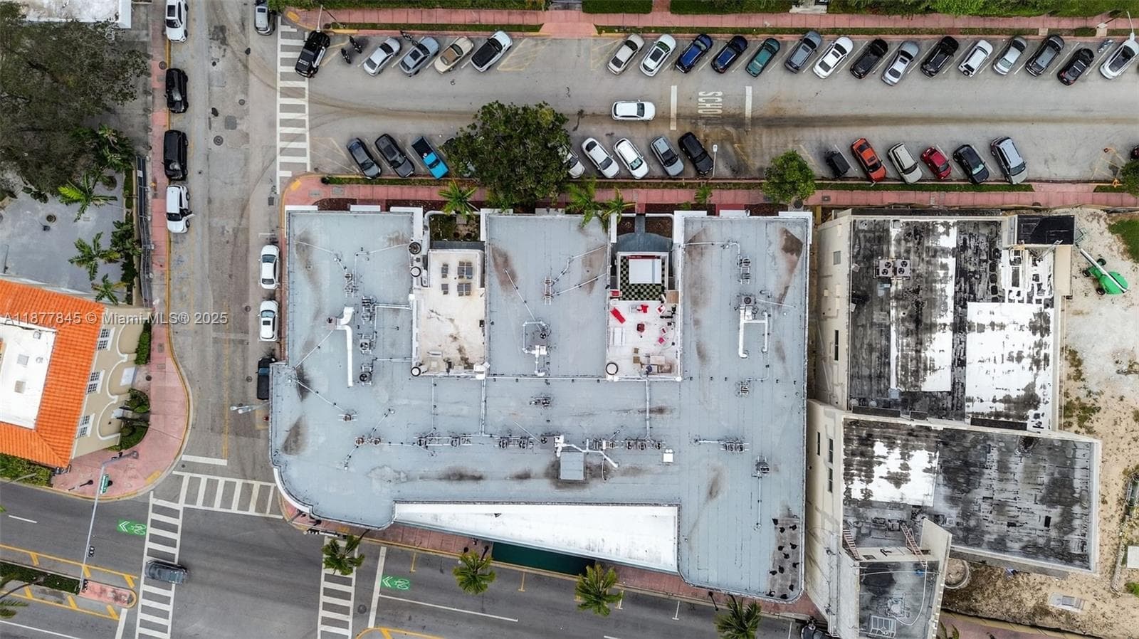 A11877845 — Miami Beach — 24