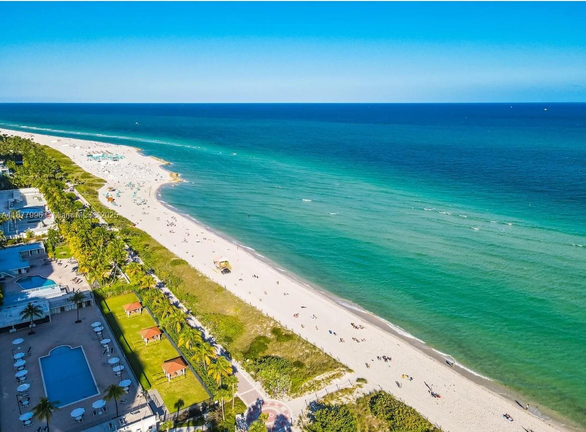 A11877996 — Miami Beach — 4