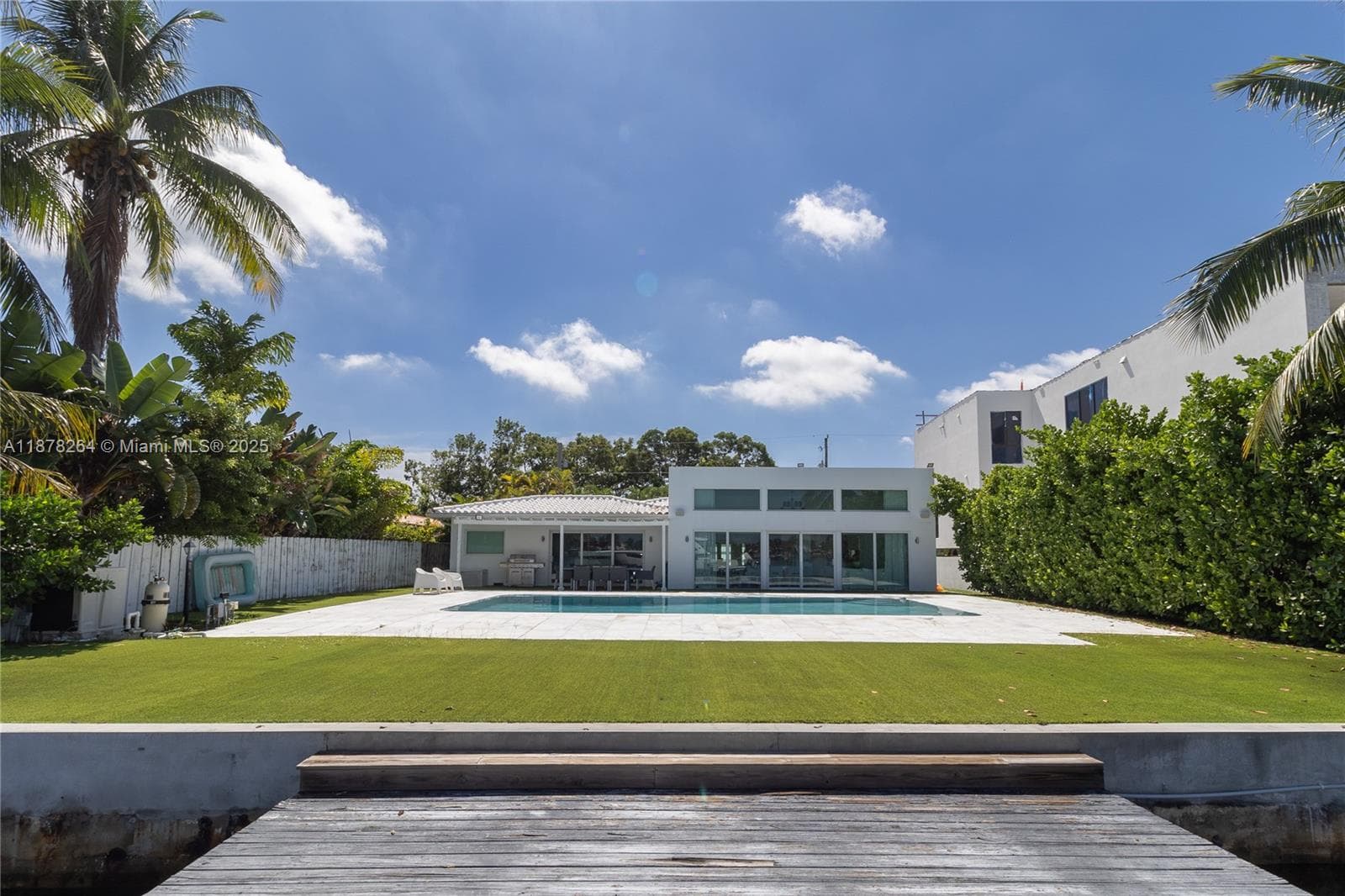 A11878264 — Miami Beach — 46