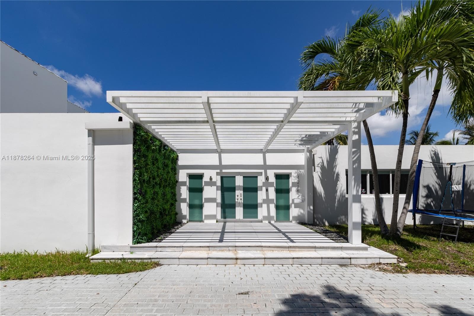 A11878264 — Miami Beach — 3