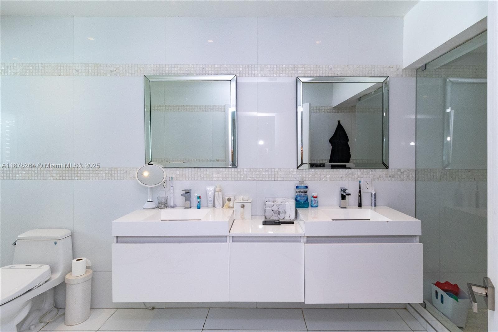 A11878264 — Miami Beach — 31