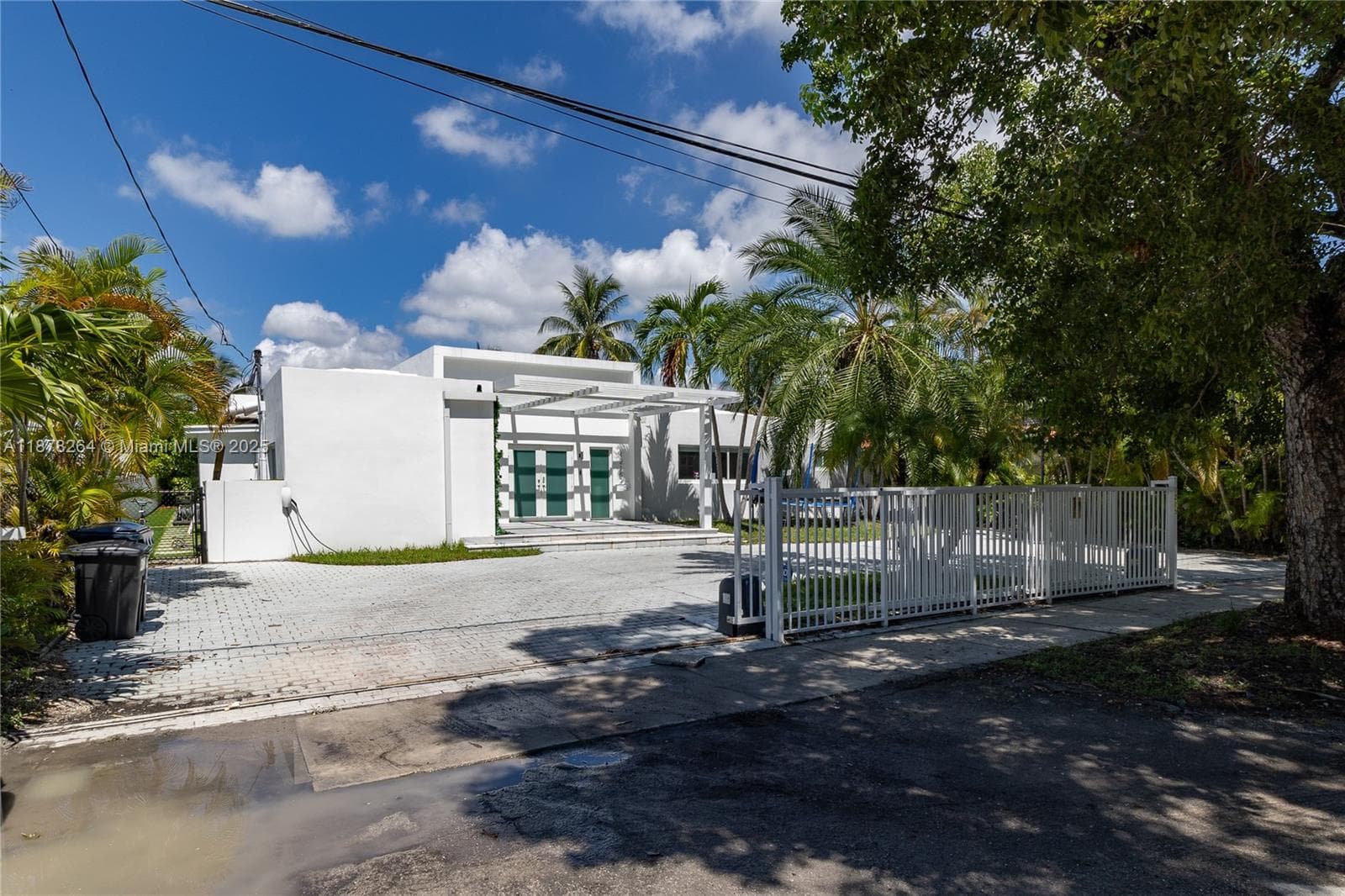 A11878264 — Miami Beach — 4