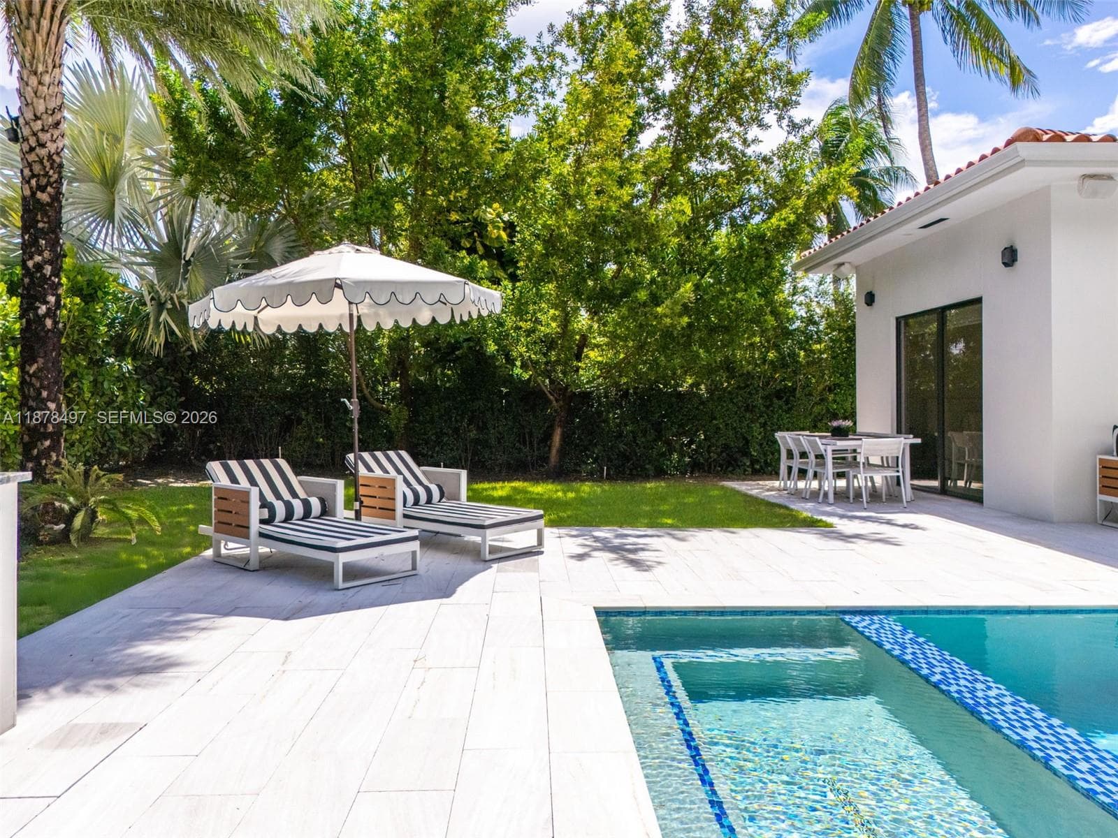 A11878497 — Miami Beach — 56