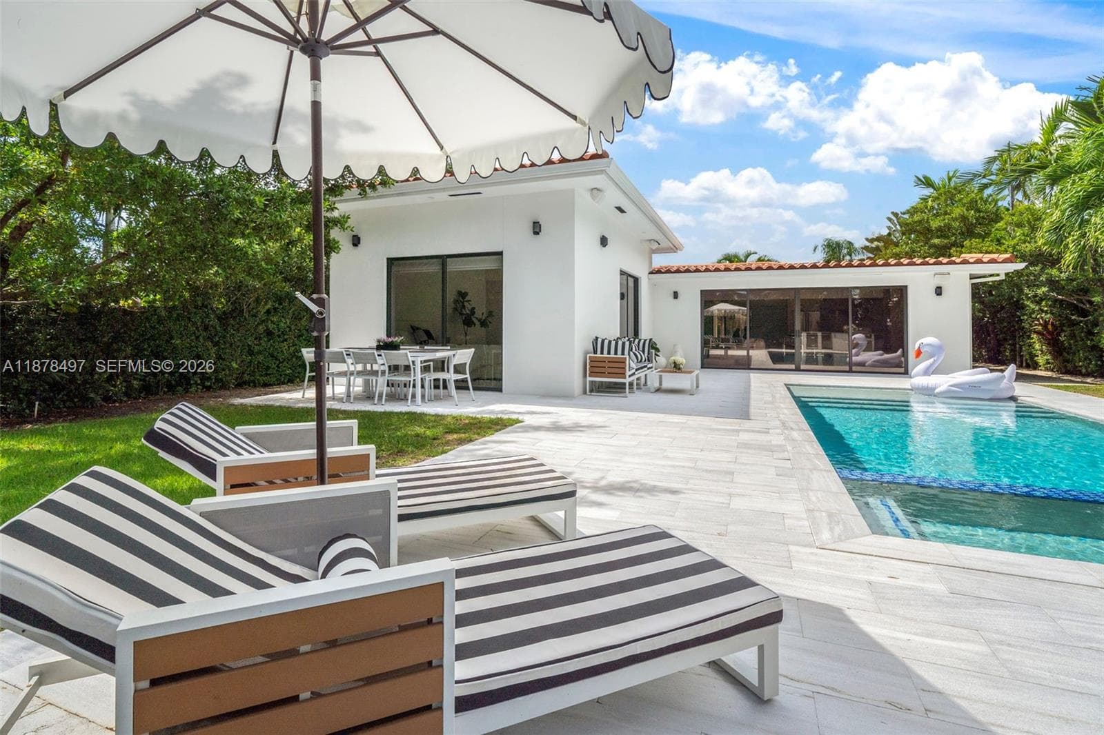 A11878497 — Miami Beach — 46