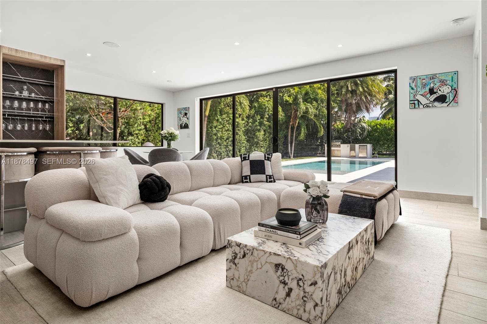 A11878497 — Miami Beach — 13