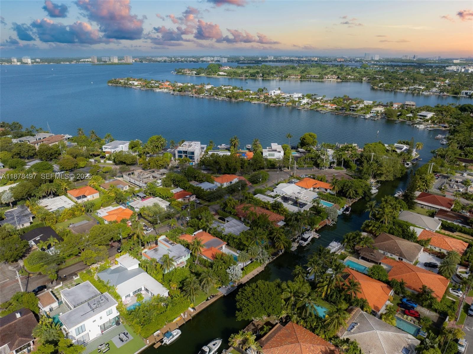 A11878497 — Miami Beach — 63