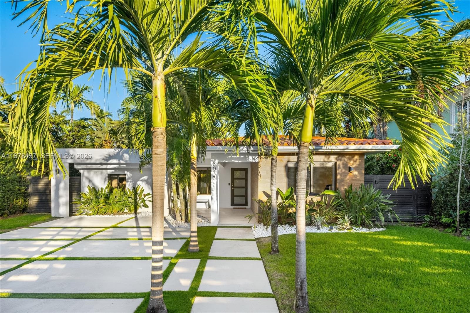 A11878497 — Miami Beach
