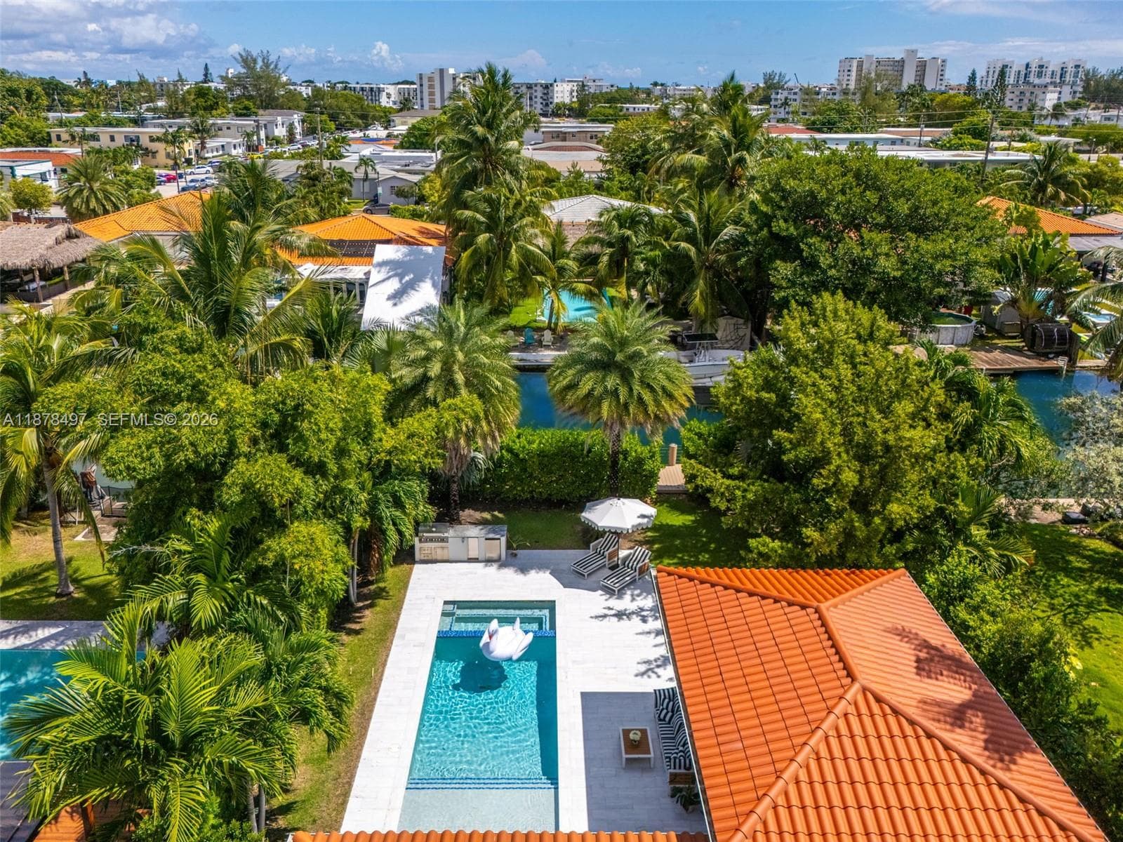 A11878497 — Miami Beach — 60