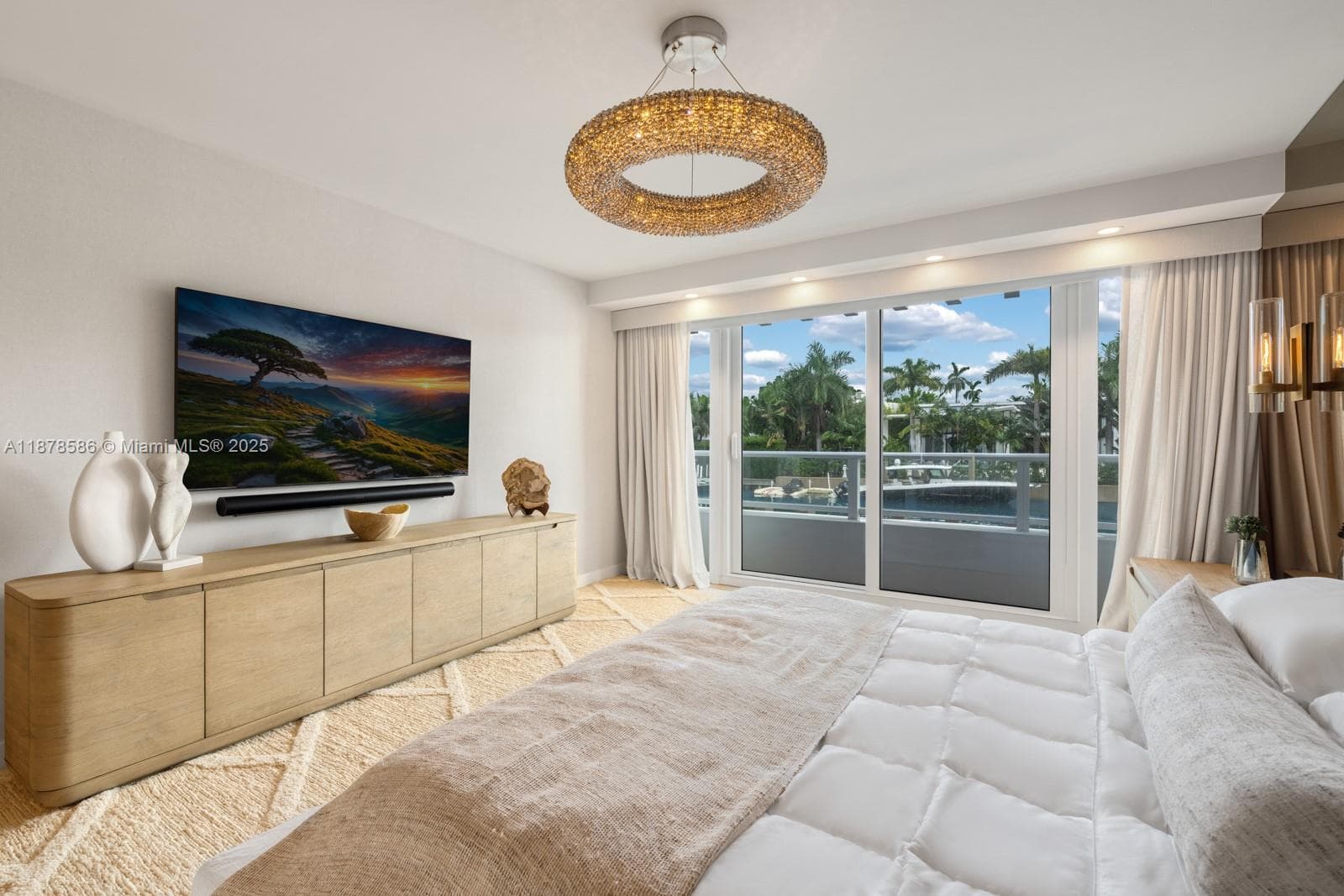 A11878586 — Miami Beach — 21