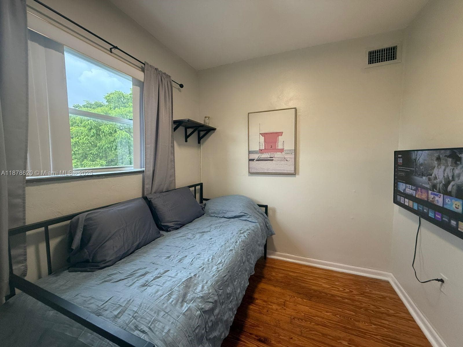A11878620 — Miami Beach — 46