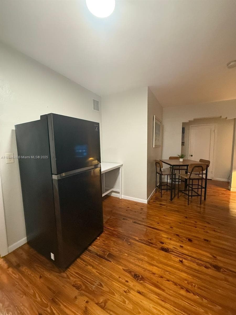 A11878620 — Miami Beach — 22